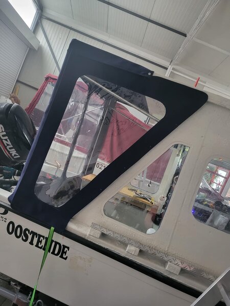 Barca cabinata Mikro 540