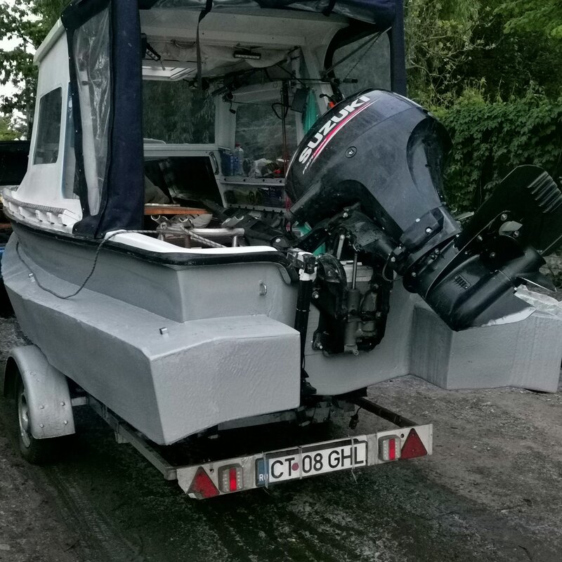 Barca cabinata Mikro 540