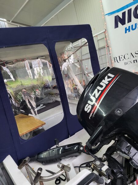 Barca cabinata Mikro 540